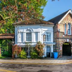 Castle Properties: The Duchess, 3 Bed Family cottage