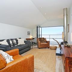 Musselburgh - Stylish 3 bed with Stunning Sea Views