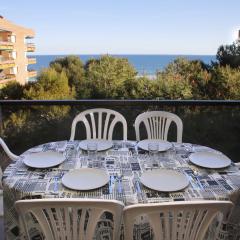 AT177 Pins, dúplex en 1ra línea, con piscina, airco