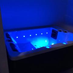 Apartments Tonkita with jacuzzi