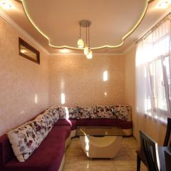 Amiryan street 1 bedroom Deluxe apartment With Balcony AM104