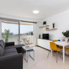 HomeForGuest Modern and recently renovated apartment in Arona