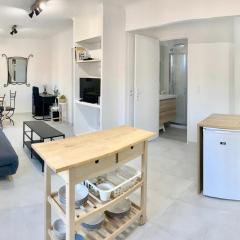 T2 bis cosy climatisé, Intra Muros Avignon