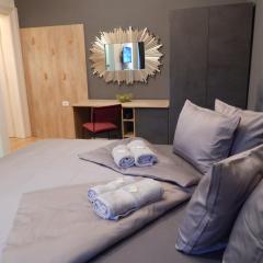 Gold Rooms and Suite