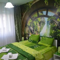 Green rooms Hunedoara