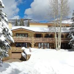 Penthouse with Panoramic Views of Vail Mountain and the Gore Range