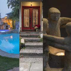 Artistic Resort Like Home with Pool