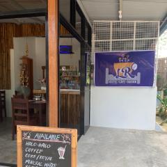 LR Hostel and Cafe