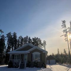 Le Chalet de Claude, au pied des Monts-Valin