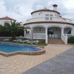 VILLA MARISOL