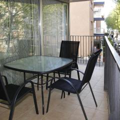 AT067 A pocos metros de la playa, muy bien equipado y con piscina