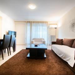 Homey Penthouse in Kypseli