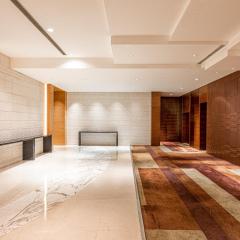 Holiday Inn Qingdao City Center by IHG - Nearby Seaside & May 4th Square