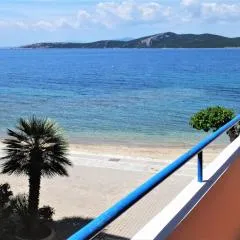 Nea Styra seafront apartment with stunning view