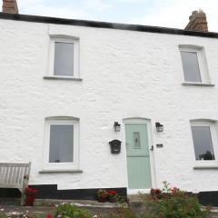 4 Coastguard Cottages