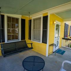 Graduations Welcome! Bayside Bungalow Close Proximity to Downtown Beaufort and Parris Island