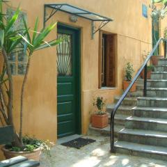 Traditional Studio Apt Central Athens