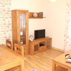 Charming House in Villanueva de los Infantes with Enclosed Garden
