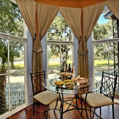 Huge Victorian Beauty Overlooking Forsyth Park