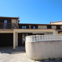 Domaine de vacances à 600m de la plage -animations piscines en supplément -villa climatisee 3 chambres 7 à 9 couchages, WIFI terrasse parking LRTAMI21