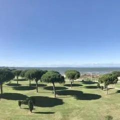 AS13357 - P3 face à la plage sans route à traverser, proche centre ville avec parking privé