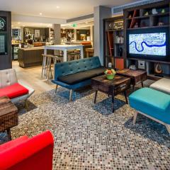 Holiday Inn London Camden Lock by IHG