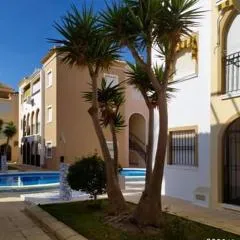 Apartament Naranja con piscina urb El Paraiso