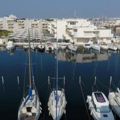 AS11677 - Marina de type p3 avec parking privé et appontement