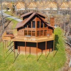 Her Majesty's Way, Awesome Mtn Views, FREE tickets each paid day, Hot TUB, WIFI!!!