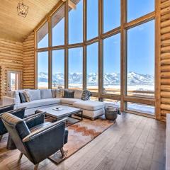 Luxe Mountain Cabin with Spa, 6 Mi to Park City!