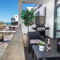 Modern Beachfront 2 Bed Apartment 144 Eden on the Bay, Blouberg, Cape Town