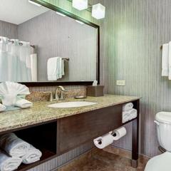 Holiday Inn Express & Suites Chicago-Deerfield Lincolnshire, an IHG Hotel