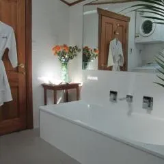 Tarawhata Thermal Apartment