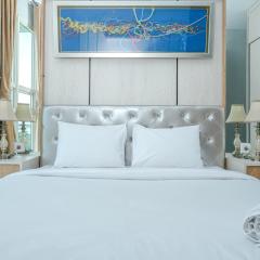 Minimalist and Comfy 1BR CitraLake Suites Apartment By Travelio