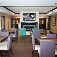 Holiday Inn Express Hotel & Suites Wichita Northeast by IHG