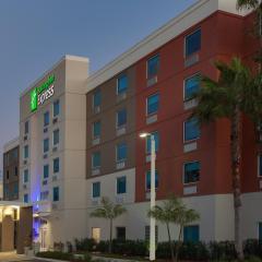 Holiday Inn Express Hotel & Suites Fort Lauderdale Airport/Cruise Port, an IHG Hotel