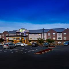 Holiday Inn Express & Suites Birmingham South - Pelham, an IHG Hotel