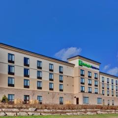 Holiday Inn Express Hotel & Suites Brockville, an IHG Hotel