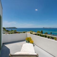 Picturesque on Paku - Tairua Holiday Home