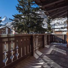 Village Apartment with Matterhorn View