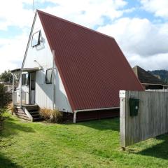 Central Ski Chalet - Ohakune Holiday Home