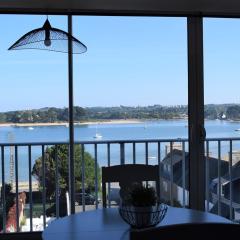 Appartement entièrement rénové avec SUPERBE VUE sur la Baie Sainte-Anne à TREGASTEL - Ref 96