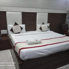 Hotel Ravi Agra