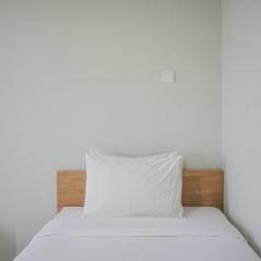 Minimalist Studio at Beverly 90210 Apartment By Travelio