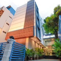 The Mount City Near US Consulate