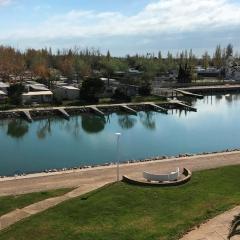 AS9836 - P2 dans une résidence sur la plage avec belle vue sur le chenal et parking privé
