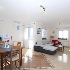 Apartment Dado