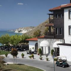 Thracian Cliffs Owners Apartments