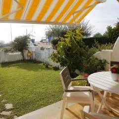 AT034 Vistas de la playa, casa en primera línea con salida a la playa