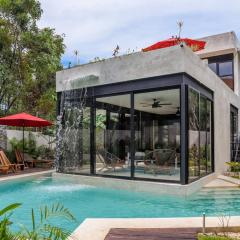 Contemporary 4BR villa Pool, PetFriendly, 8ppl